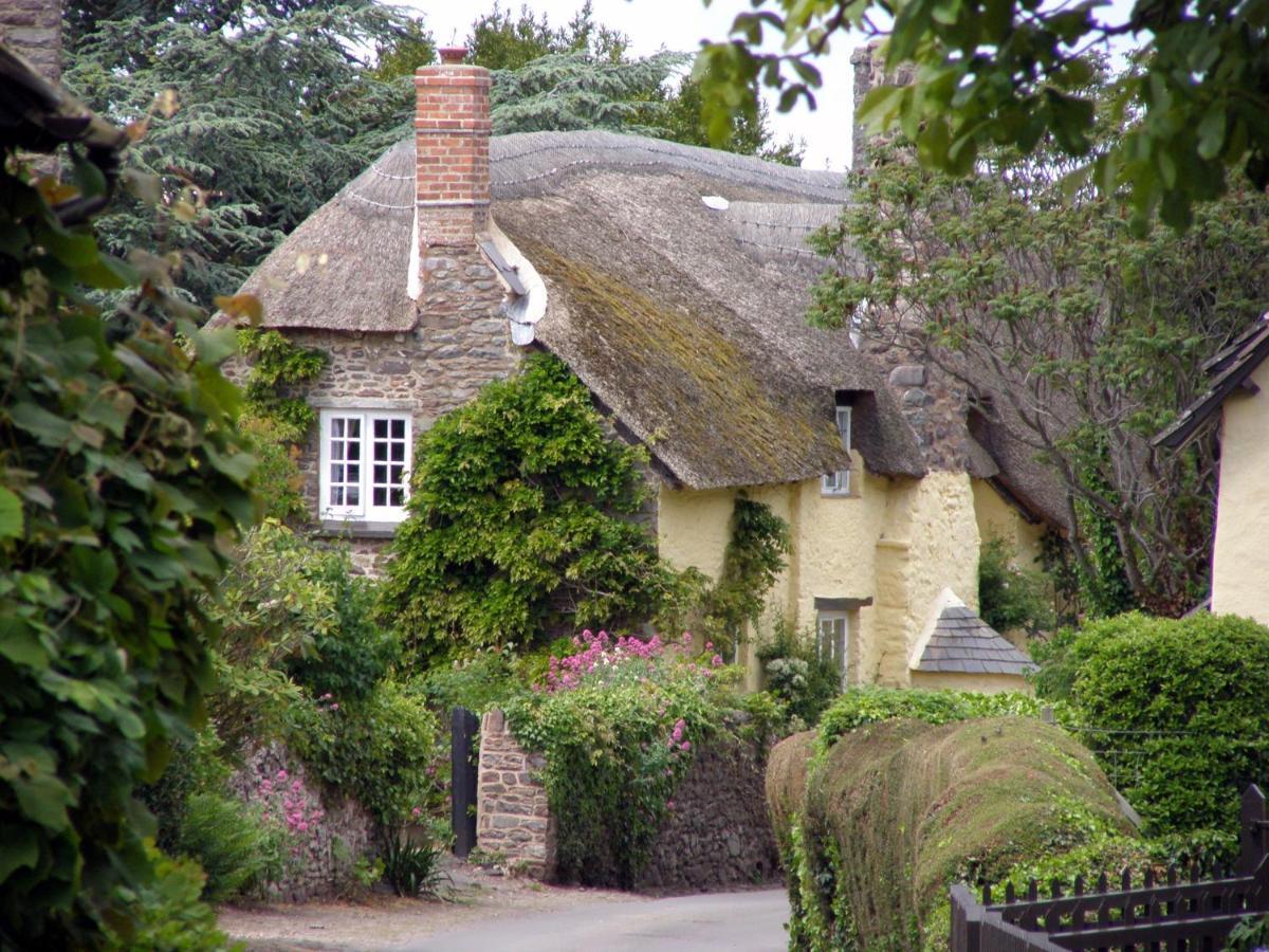 Tudor Cottage Bossington Exterior photo